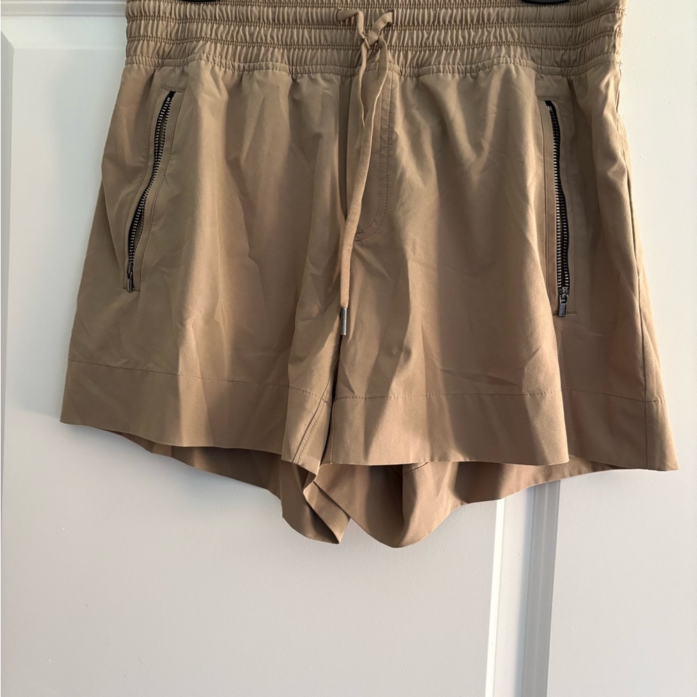 Athleta Beige Women's Athletic Shorts